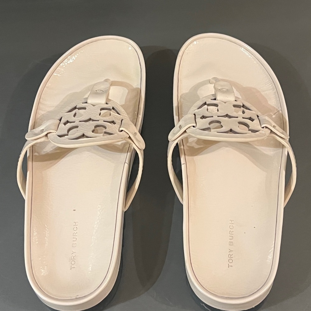 Tory Burch Miller Lug 9.5 Women's Ivory Sandals- like new - worn twice